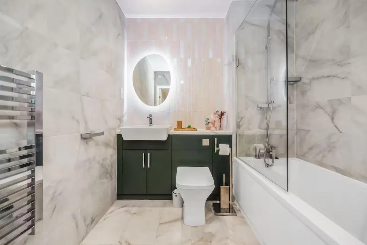 Image 3 of AC! Serenity, Style in City – Mins from Kings X – Pass the Keys