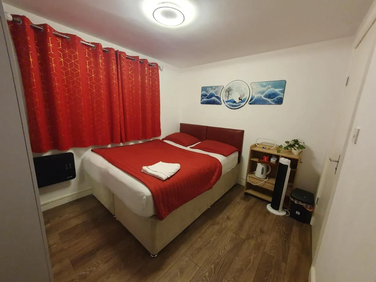 Image 4 of AMH Hotel – Greenford Station