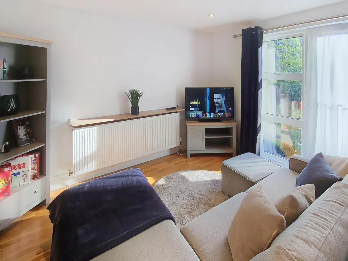 Image 5 of AO Home Lettings – Ferry Quays – Brentford