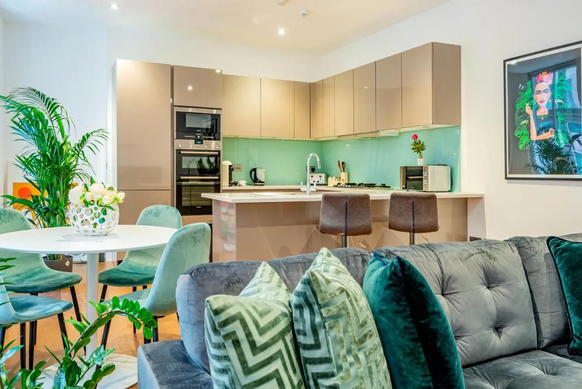 Image 4 of ARCORE London Premium Apartments Shaftesbury Avenue