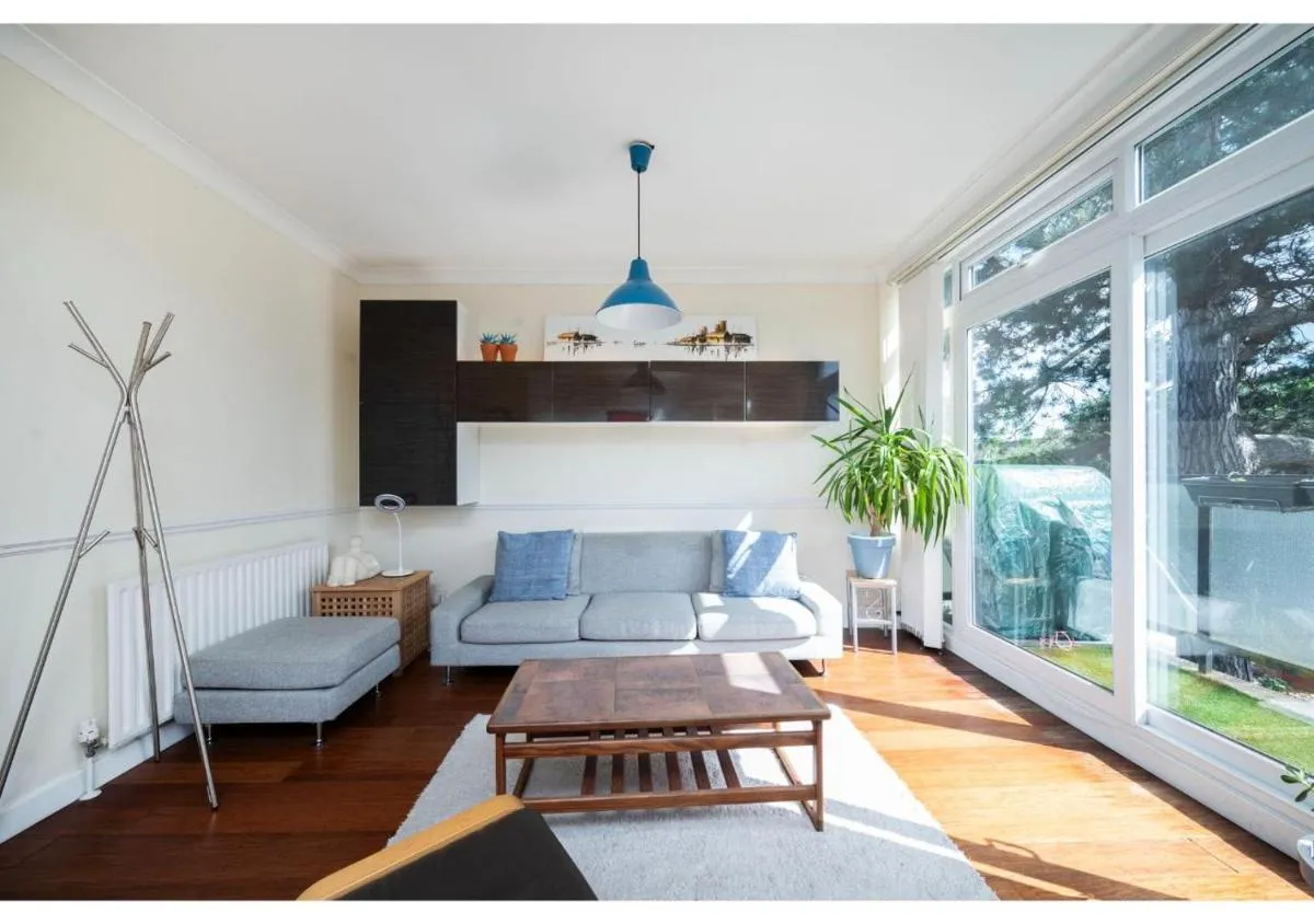 Image 4 of A Charming 1BR apartment in Bromley