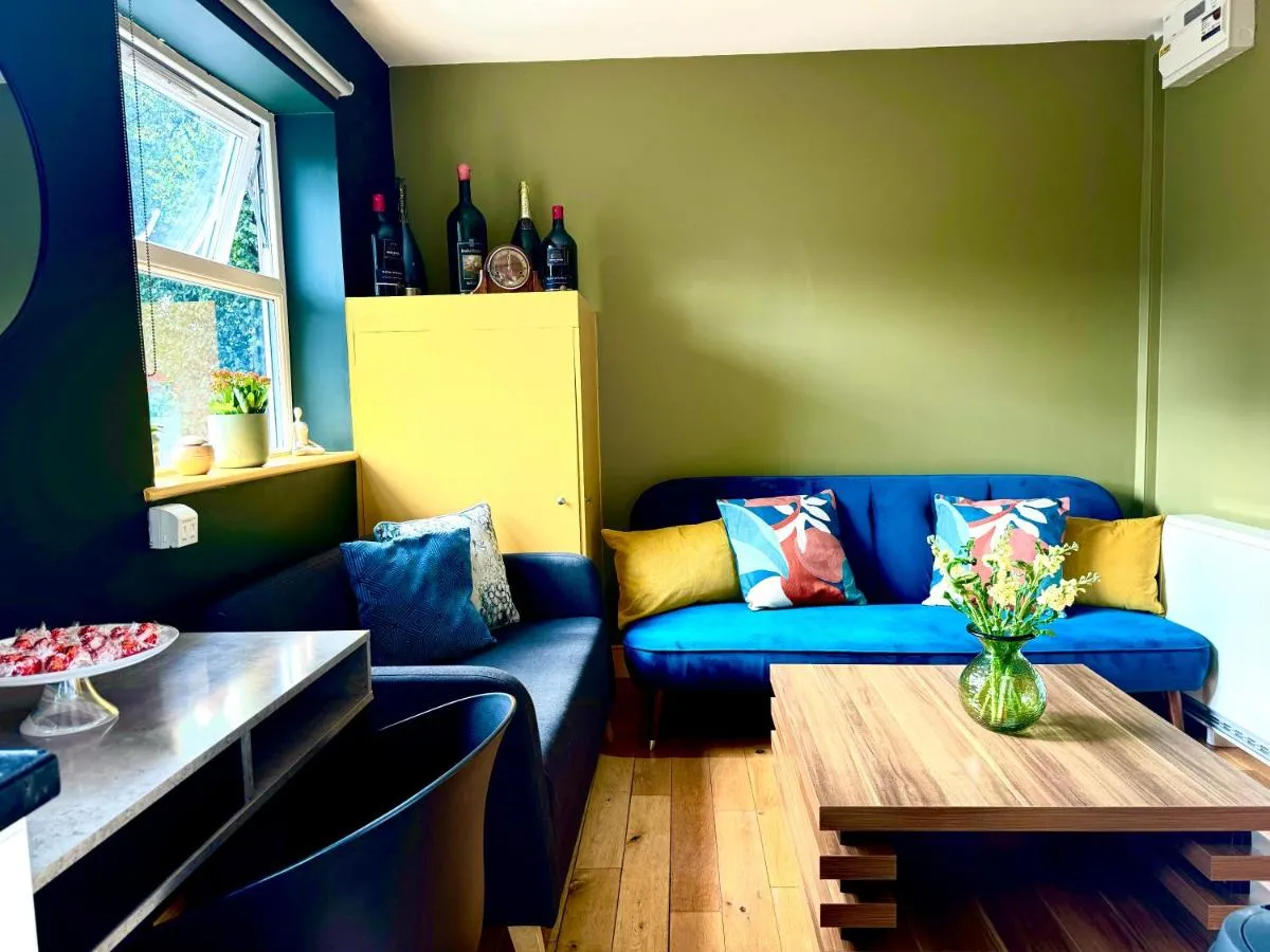 Image 3 of A Lovely 1 Bedroom Flat / Modern-Cosy