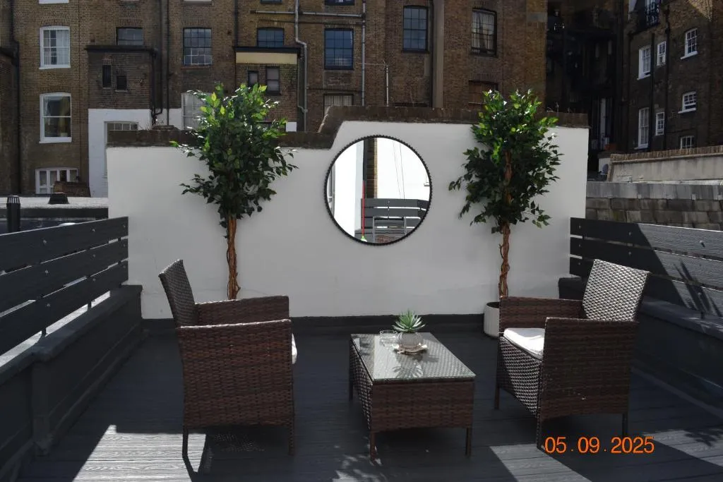 Image 1 of A Magnificent One Bedroom Flat With A Stunning Private Terrace