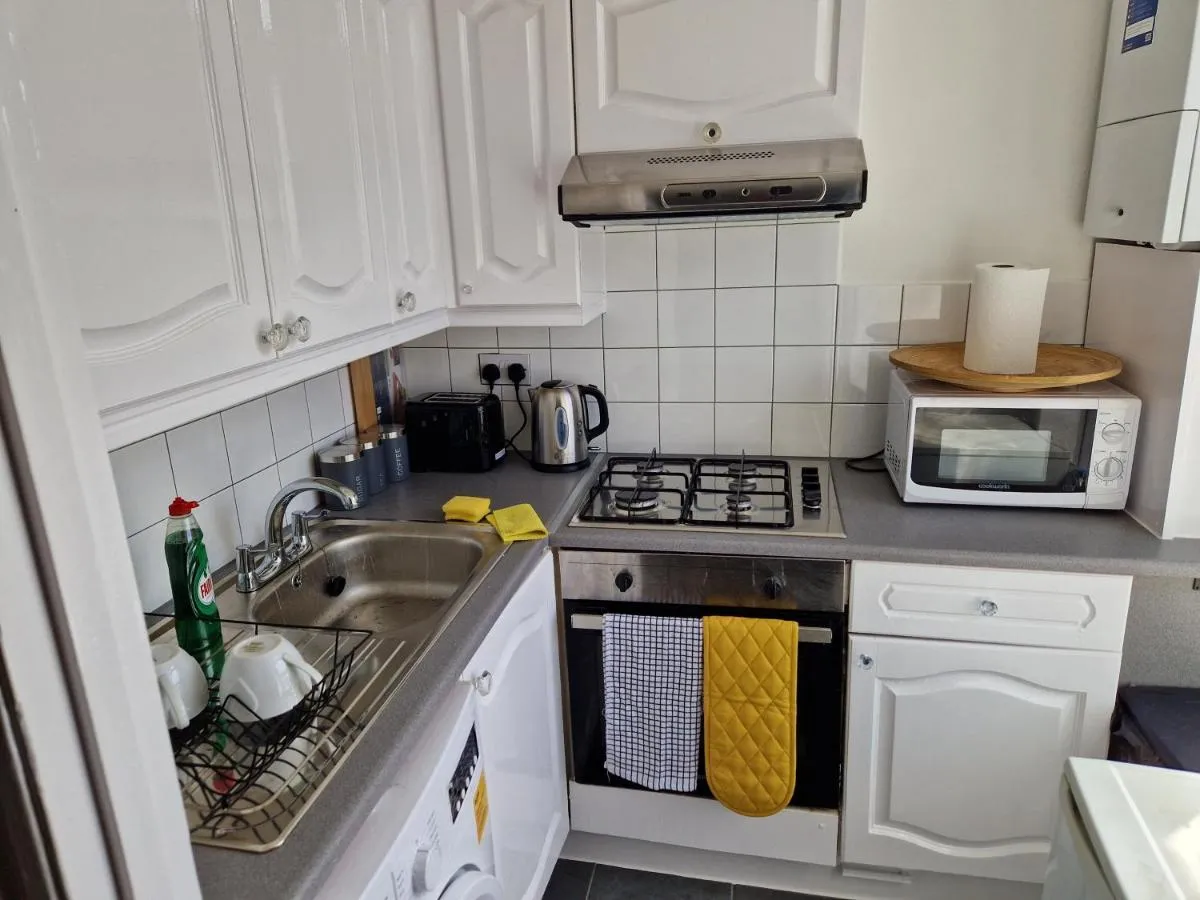 Image 4 of A lovely one bedroom in Hither Green lane