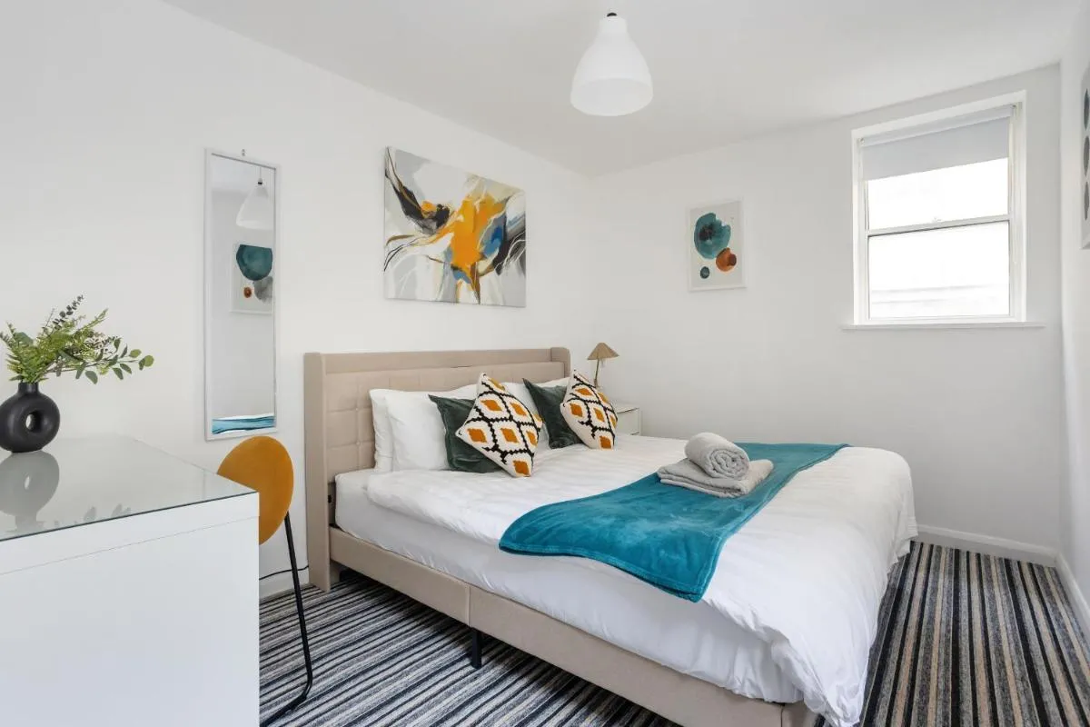 Image 5 of Abodess – Prime Euston Residences with Superking Bed
