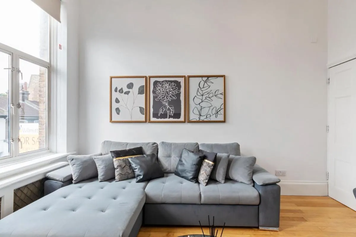 Image 4 of Acton Central Apartment