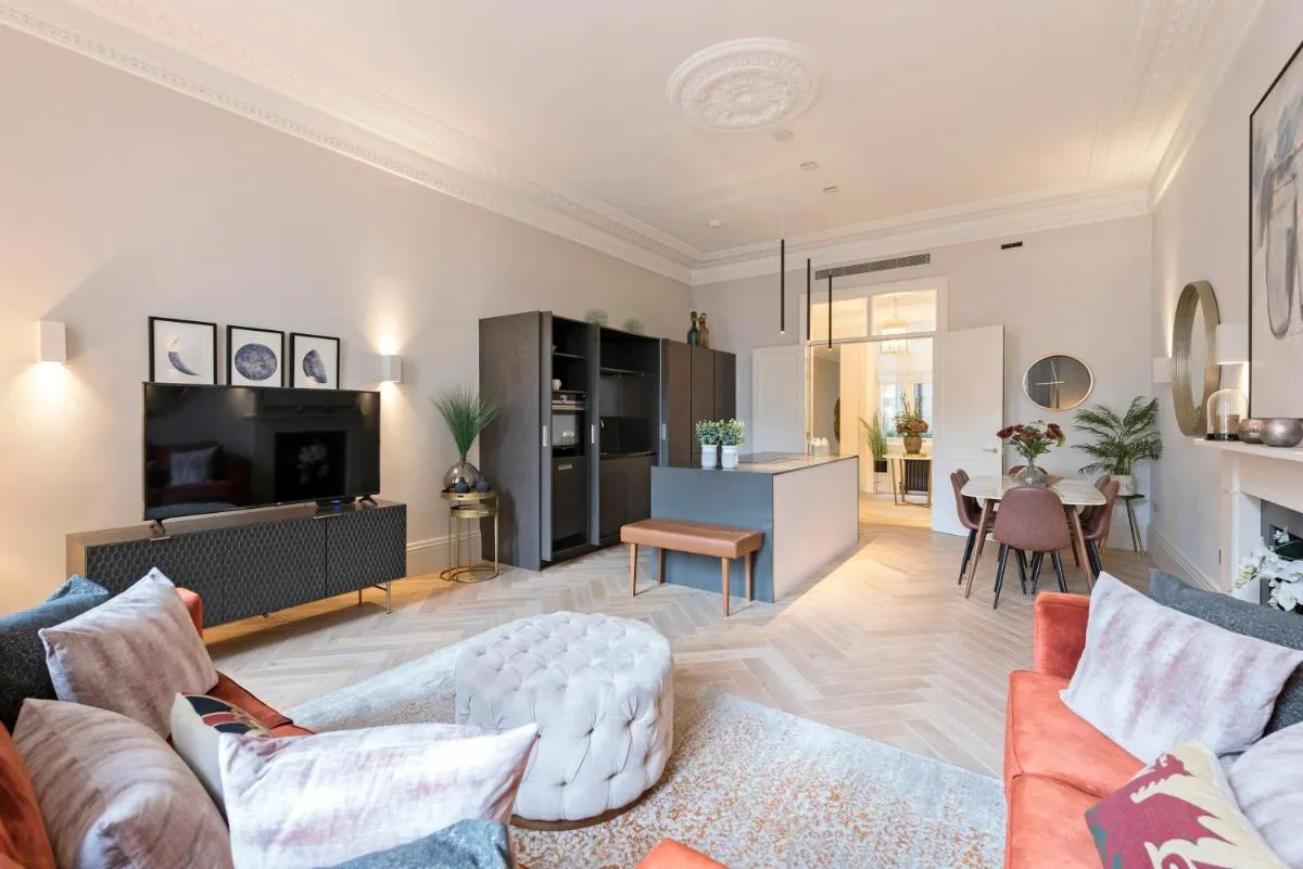 Image 5 of Air Con – Luxury Apartment – Hyde Park