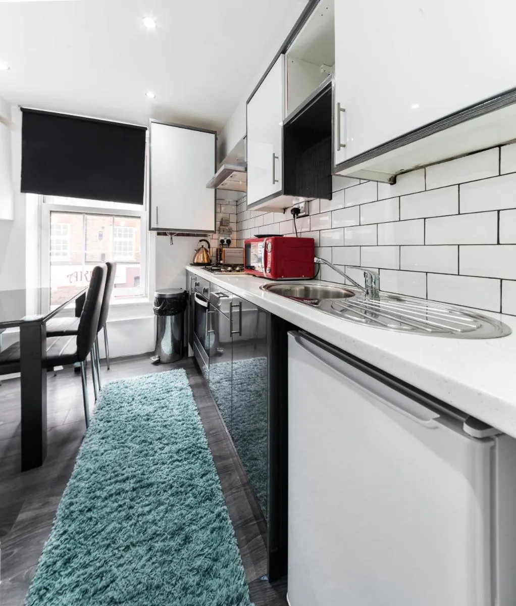 Image 4 of Aldgate Flats