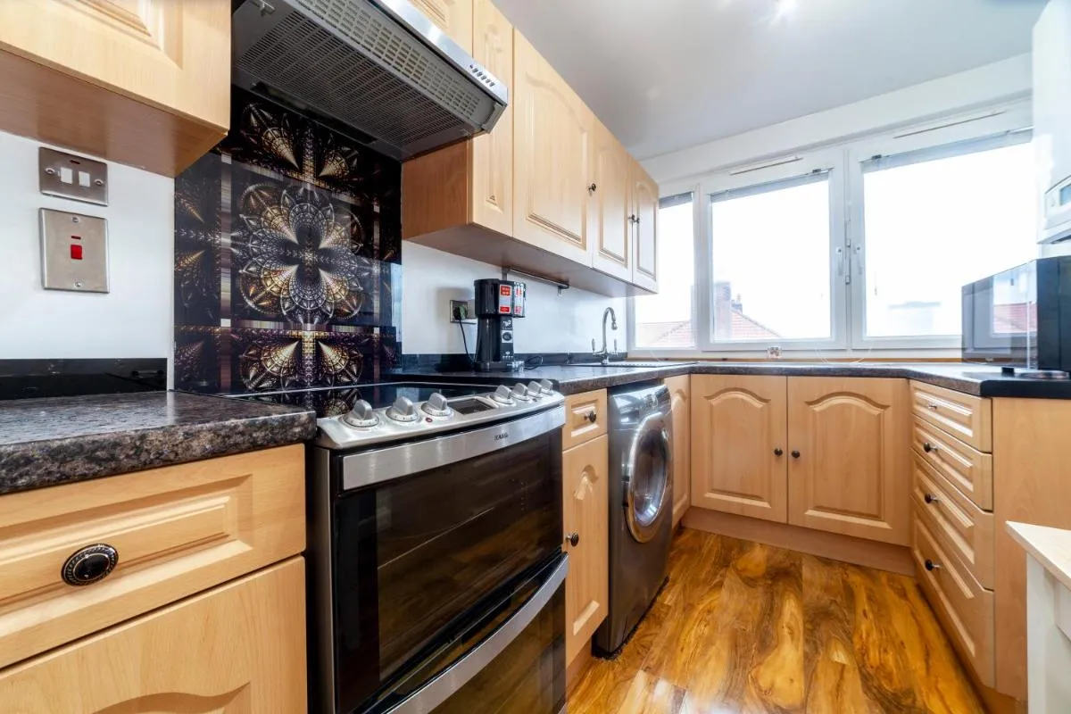 Image 3 of Amazing 1 BR apartment, Barons Court