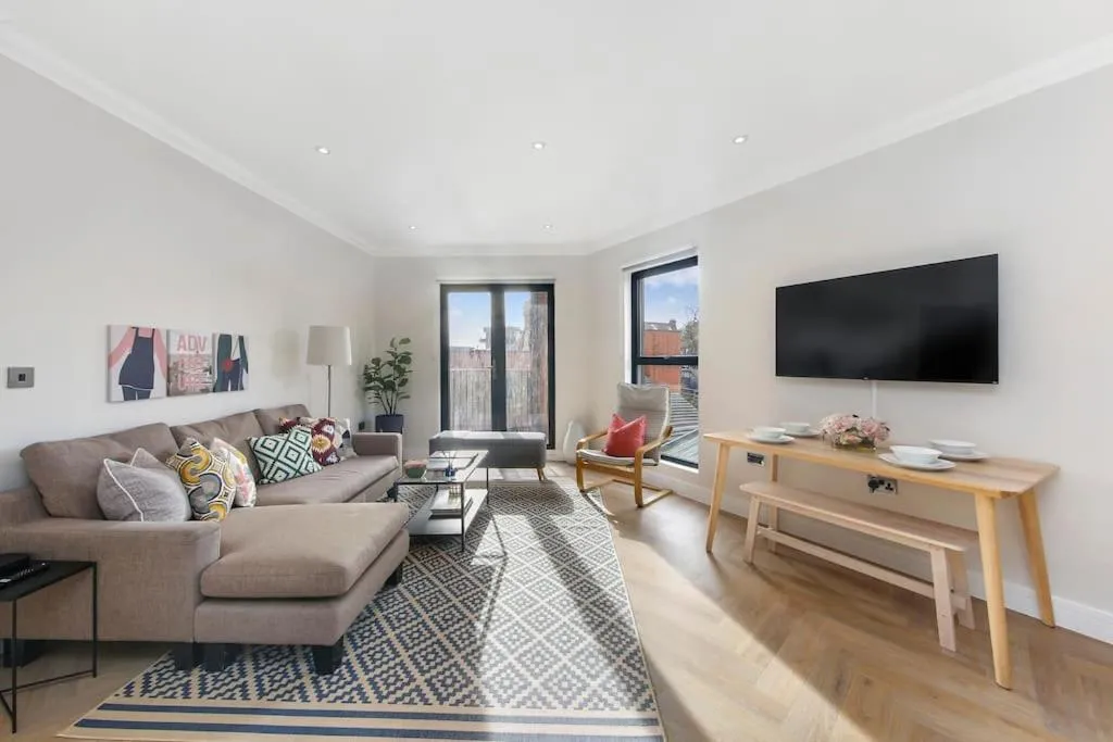 Image 5 of Amazing 2bed flat 10min to Wimbledon tennis courts