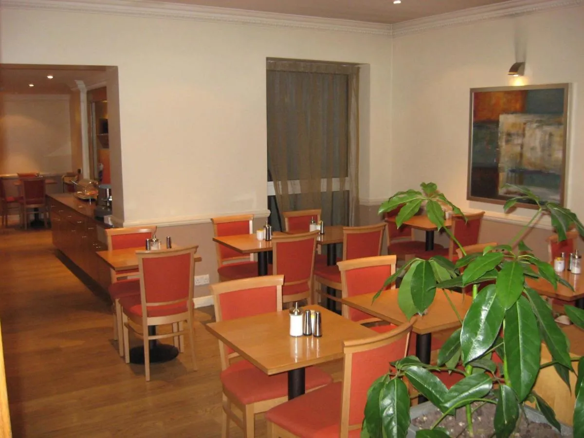 Image 4 of Americana Hotel