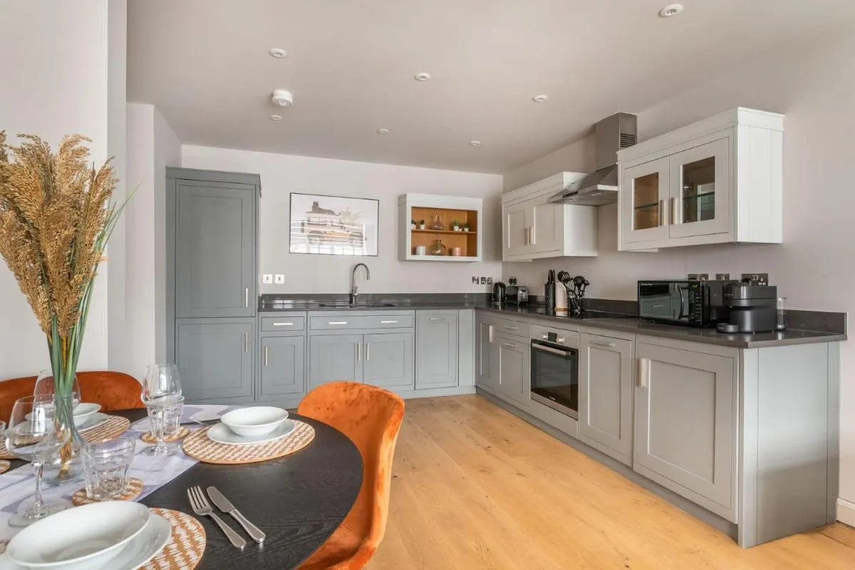 Image 3 of Amigos Nest – Farringdon – by Frankie Says