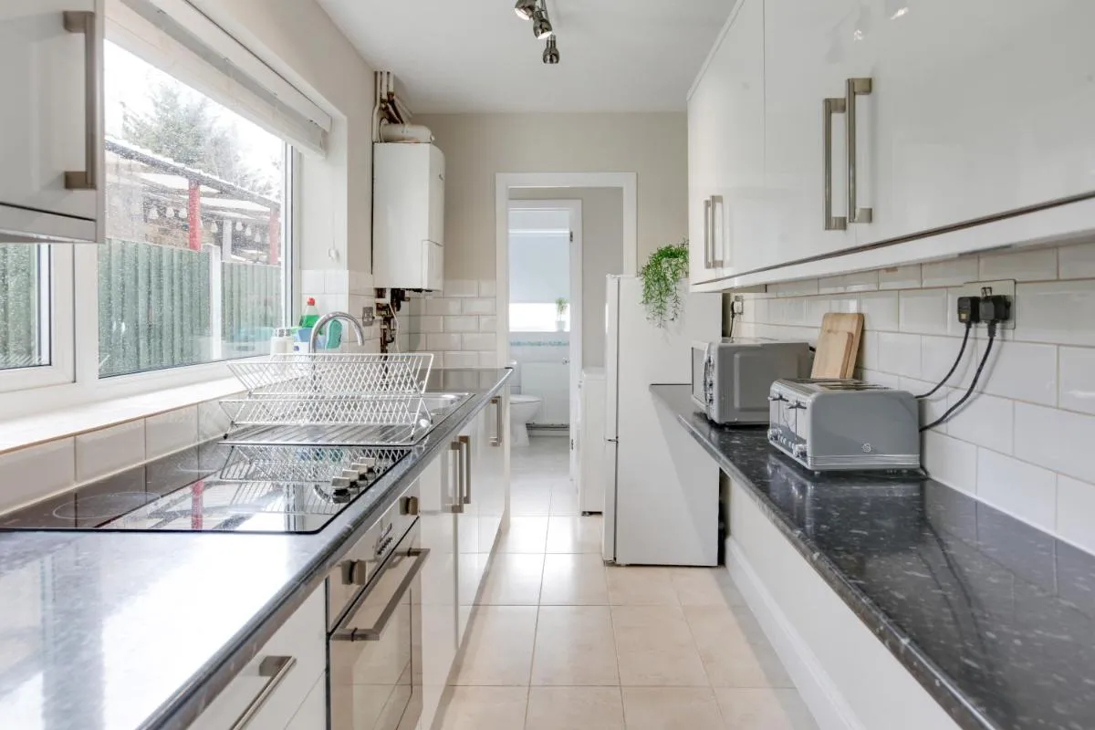 Image 4 of Ann’s Place – 2 Bed House Central Romford – Free Parking & Garden