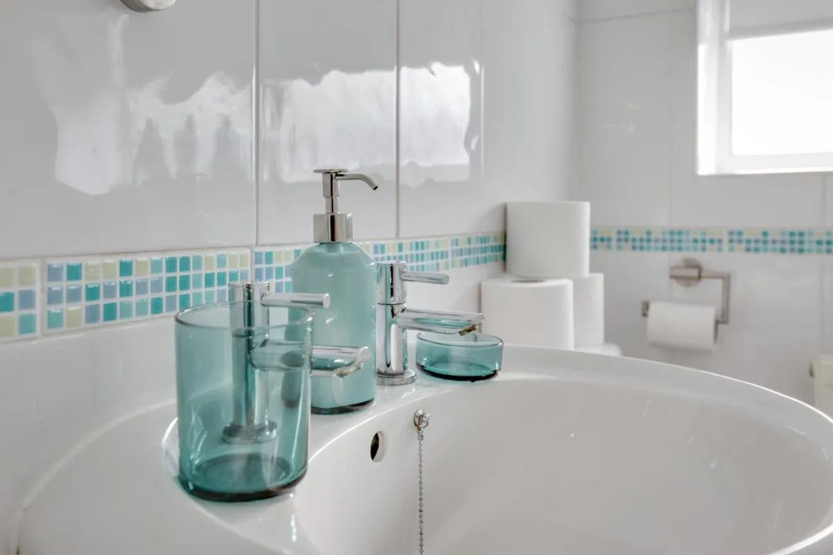 Image 3 of Ann’s Place – 2 Bed House Central Romford – Free Parking & Garden