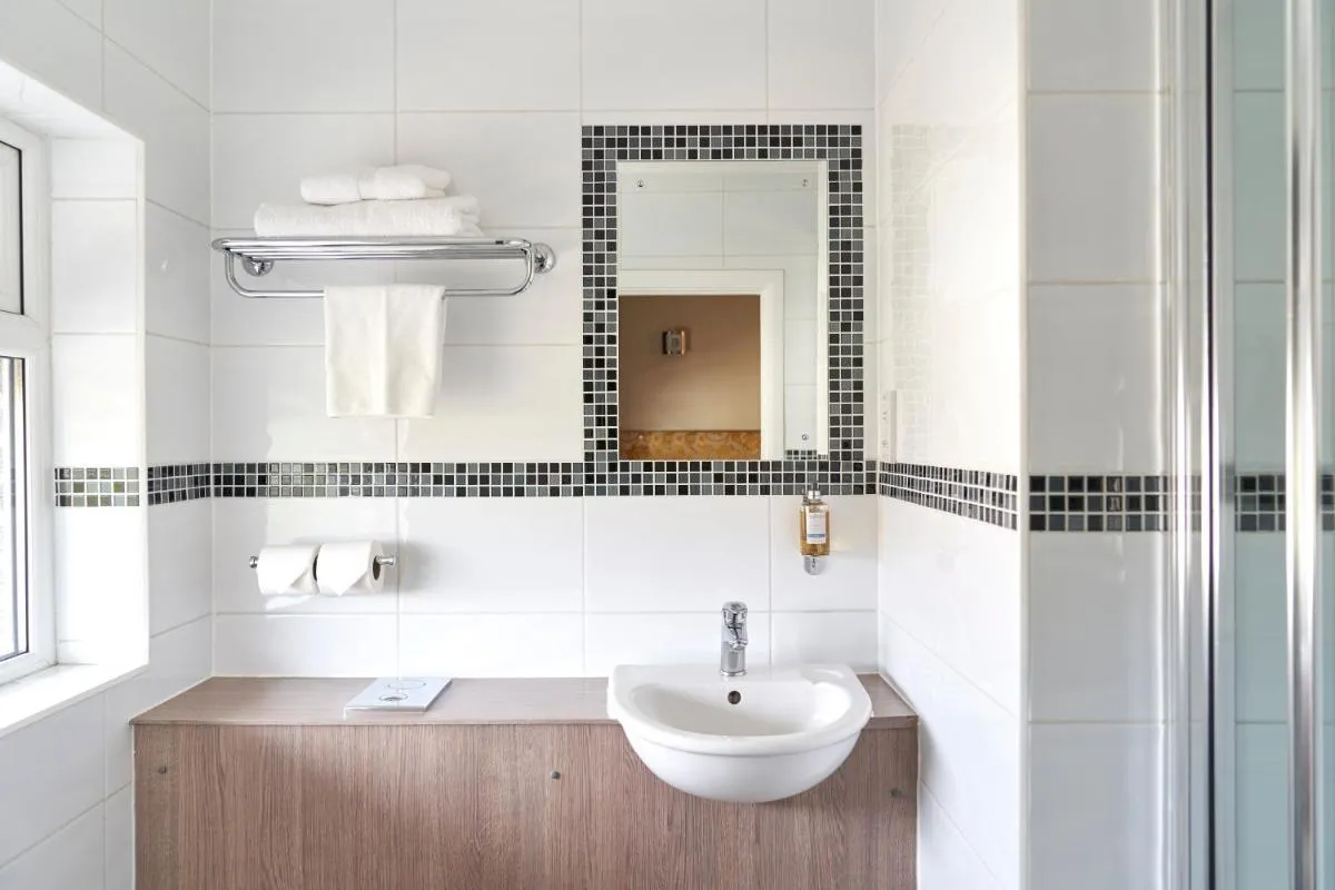 Image 3 of Antoinette Hotel Wimbledon