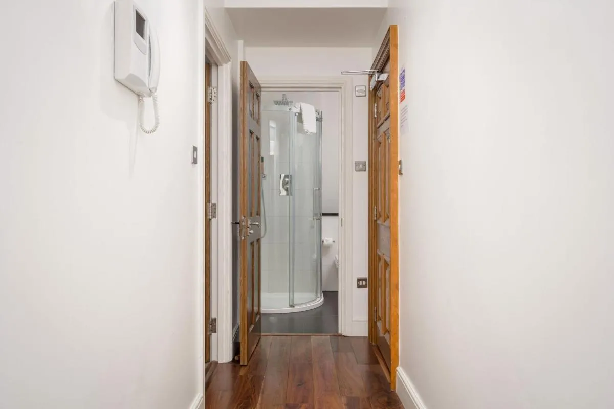 Image 3 of Apartment 5, 48 Bishopsgate by City Living London