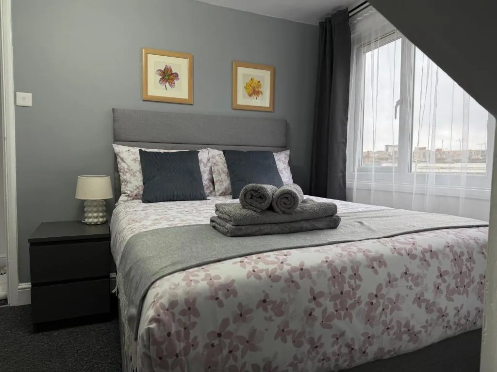 Image 1 of Apartment Near Emirates Stadium