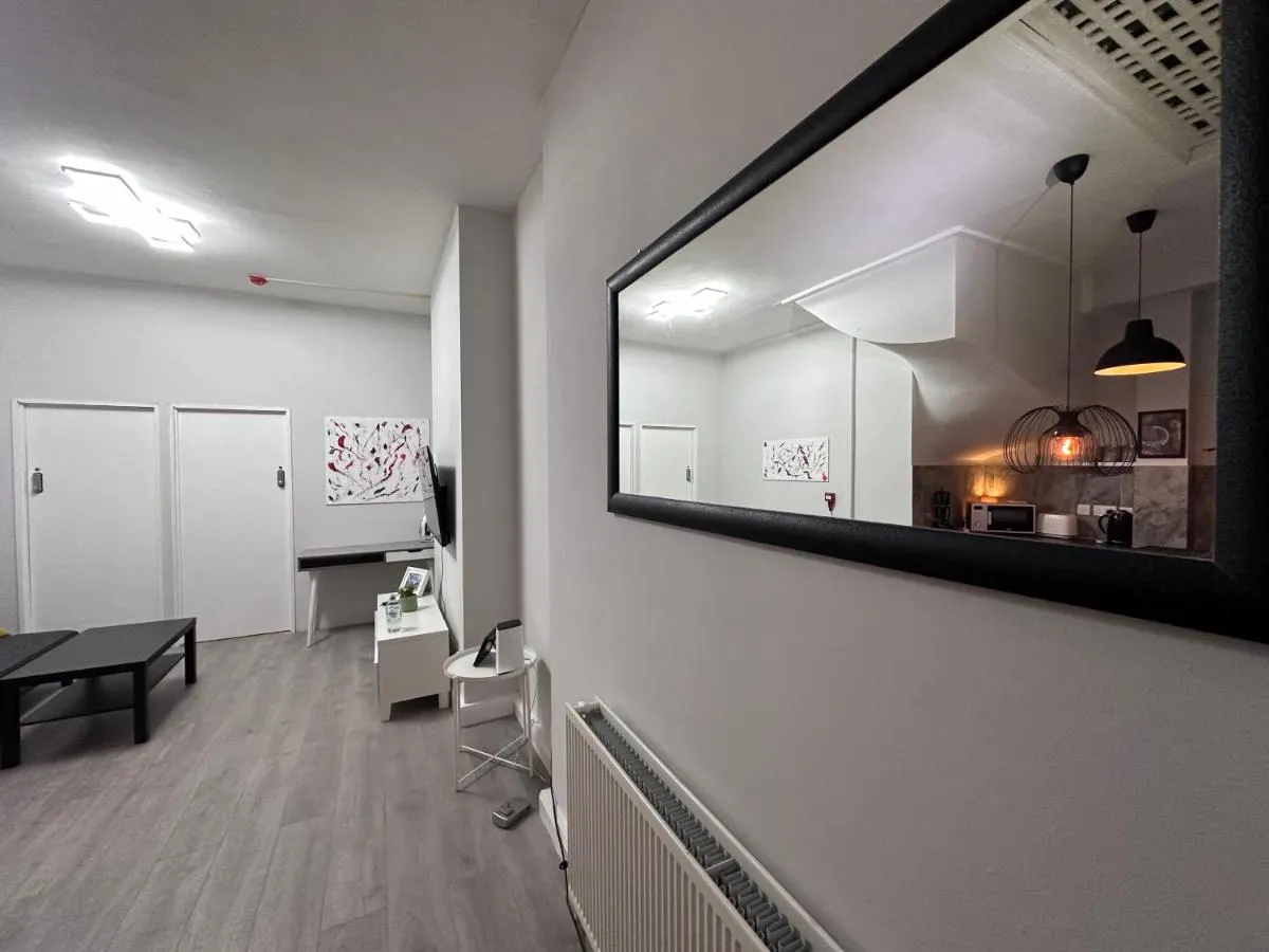 Image 3 of Apartment Shad