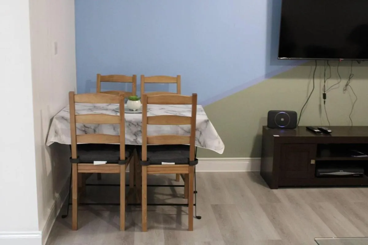 Image 5 of Apartment – Sleeps 4 – Garden – Parking