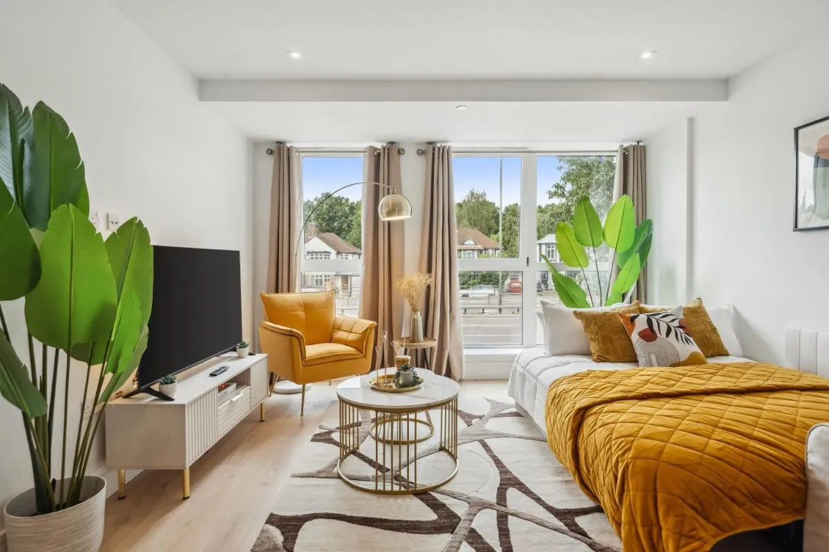 Image 5 of Apartment in Wimbledon with Cinema, Gym, Game Room! Upto 30 Percent OFF