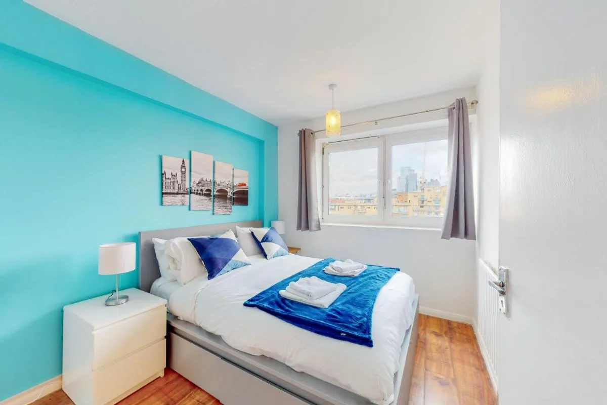 Image 5 of Apartment near to Tower Bridge with Free Parking & view of the Shard