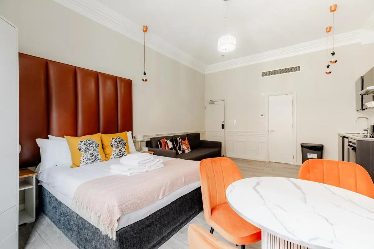 Image 5 of Apartments in the Heart of High Street Kensington
