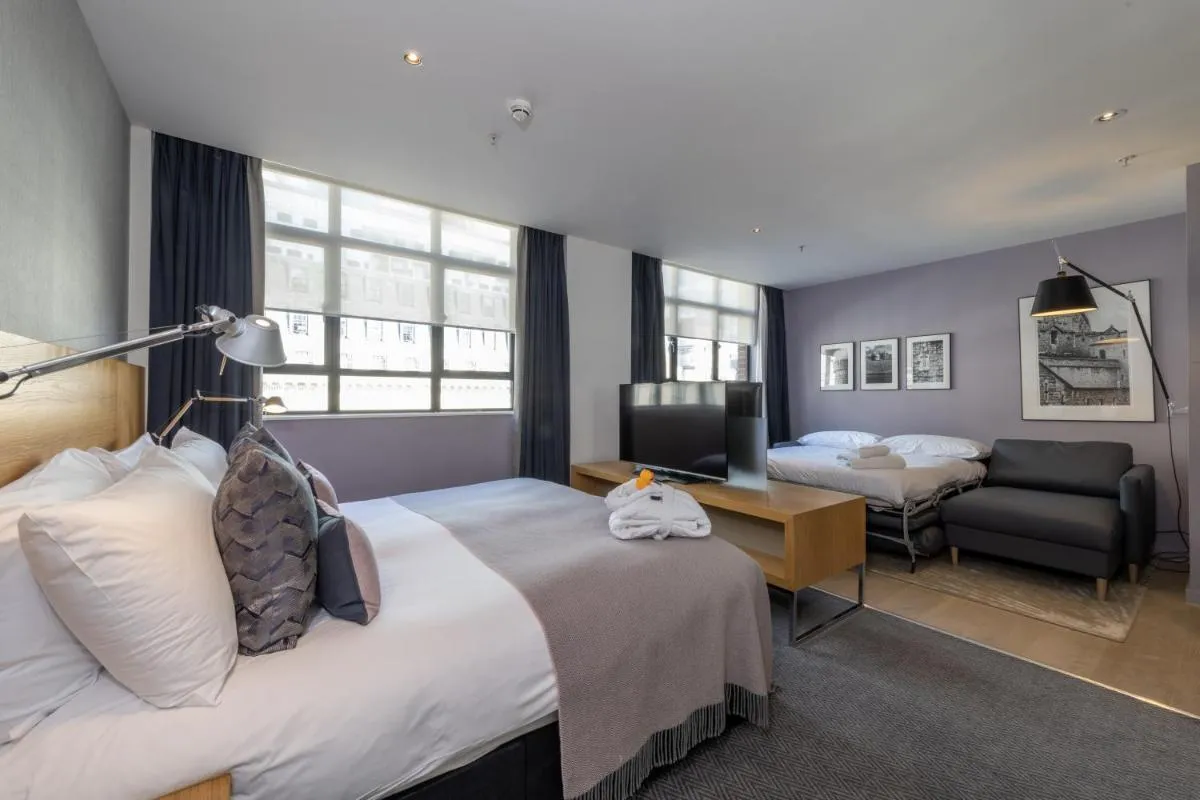 Image 3 of Apex City Of London Hotel