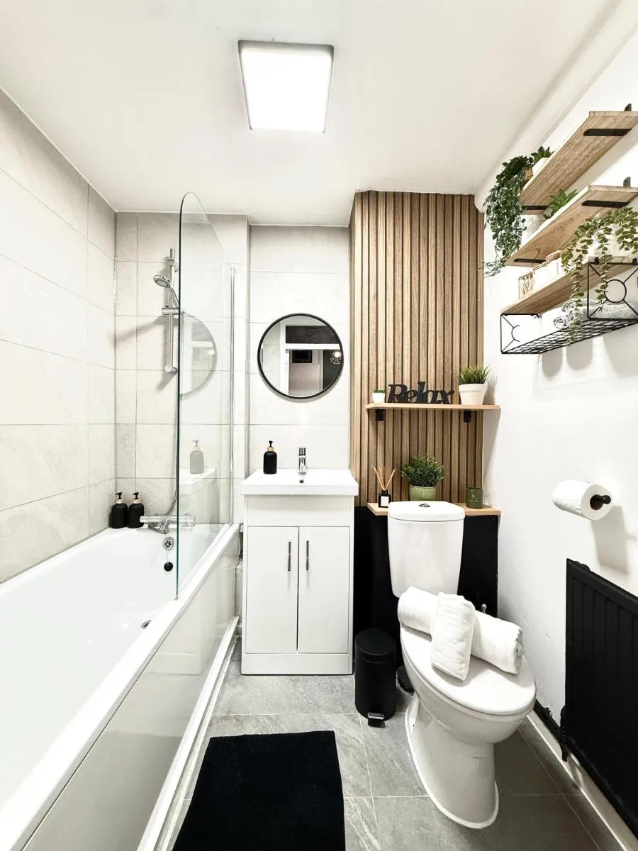 Image 4 of Archway Retreat with Easy City Access