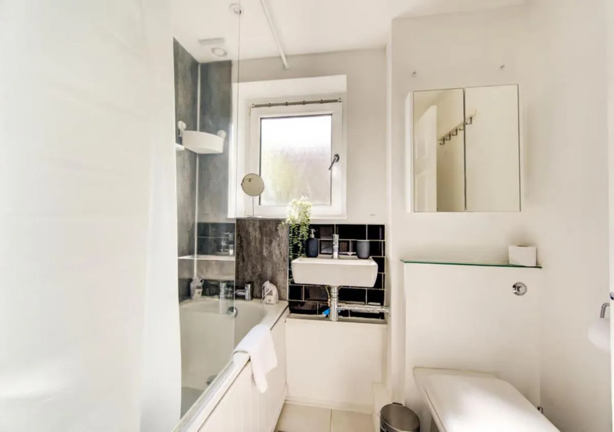 Image 3 of Arlington House Gem Near Angel and Kings Cross