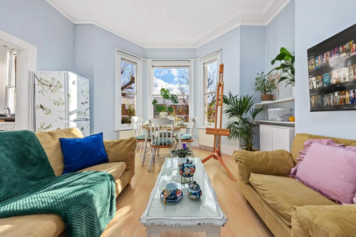 Image 5 of Artist’s Bright Hampstead Heath Village 2 bed