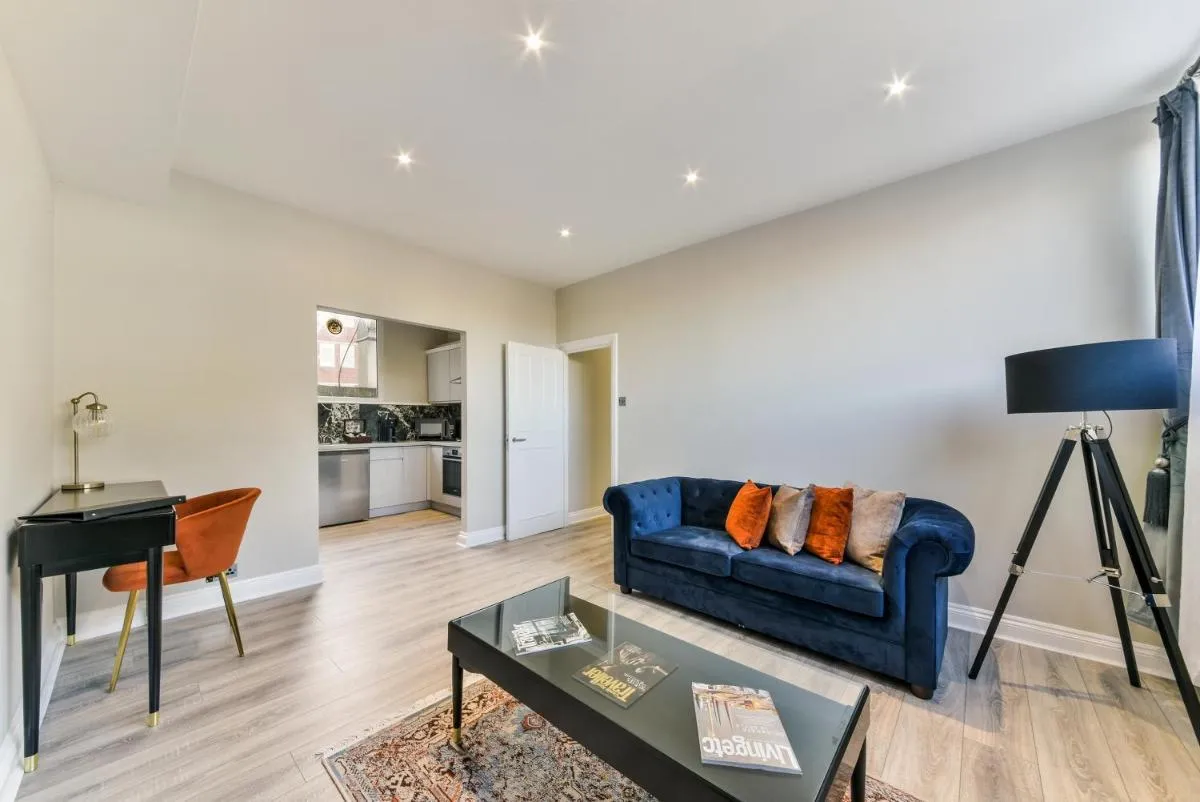 Image 4 of Avari Apartments – Hatton Collection