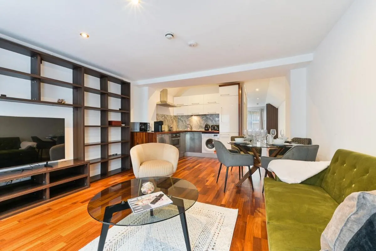 Image 5 of Avari Apartments – Hatton Collection