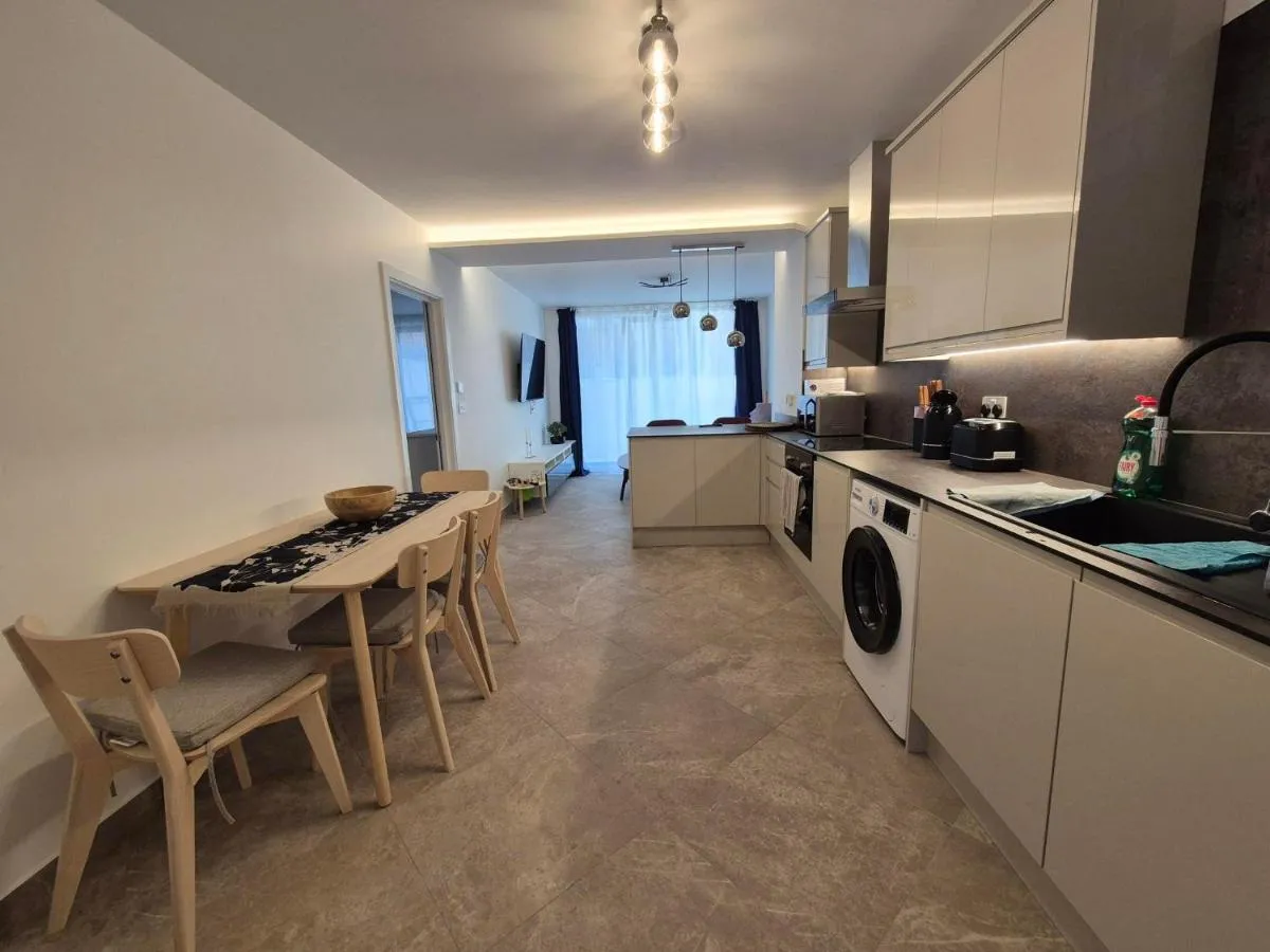 Image 4 of Aya’s Snaresbrook Apartment