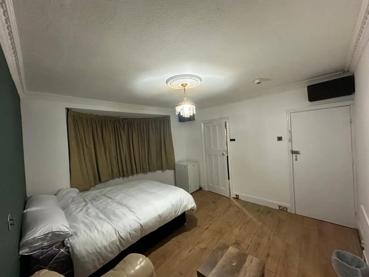 Image 3 of B&A House