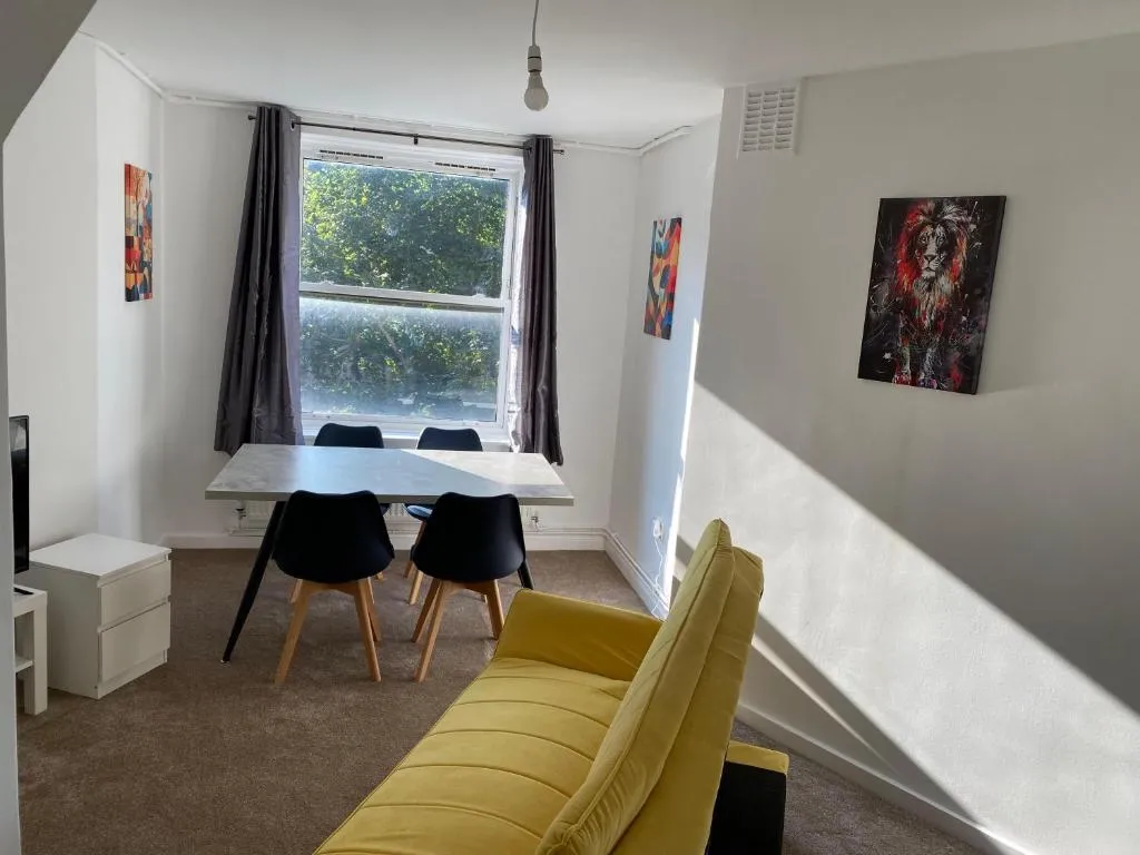 Image 1 of BRAND NEW and PRIME 3 bed flat for 6 people near Chelsea Stadium with welcome breakfast