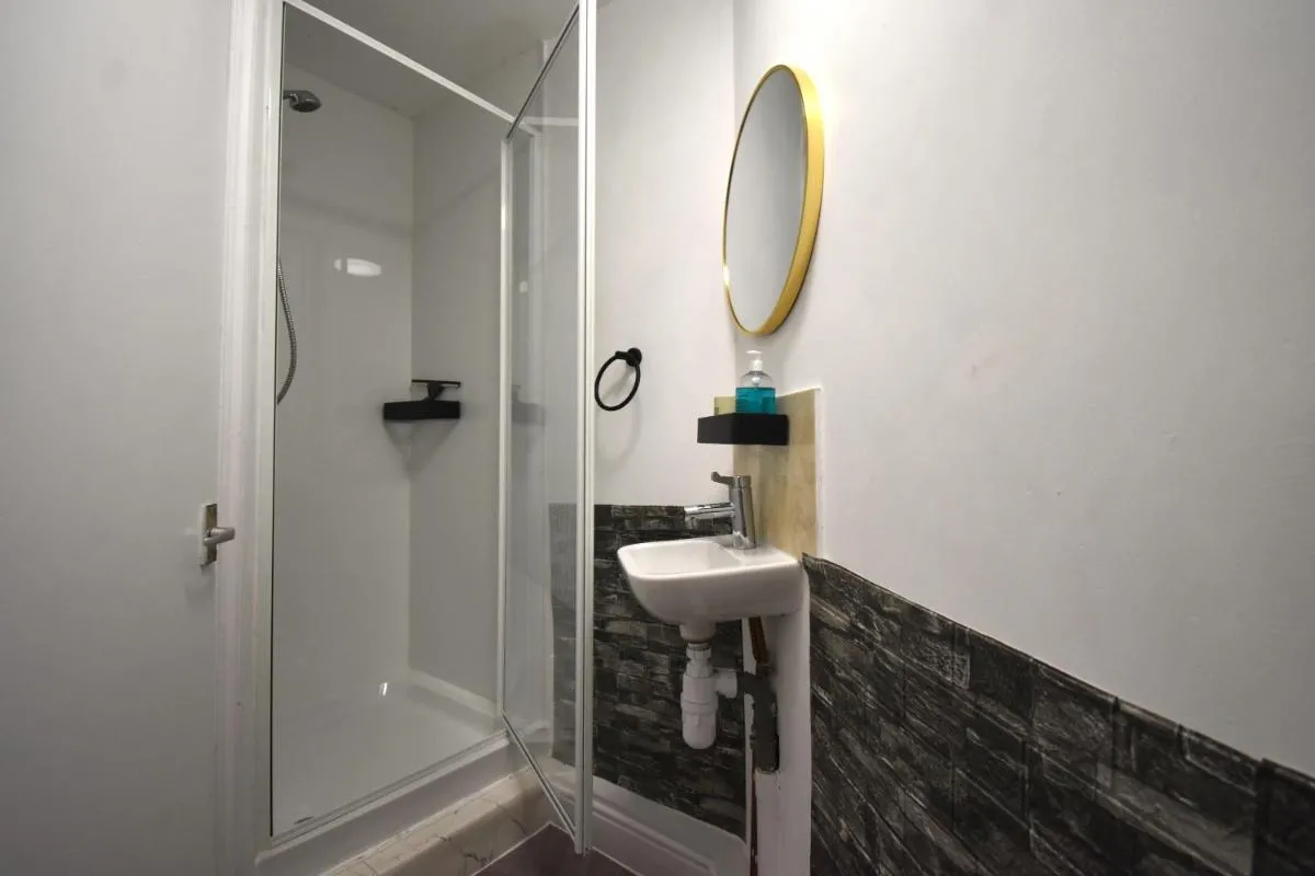 Image 3 of Barbican Studio EC1M central Sleeps 3