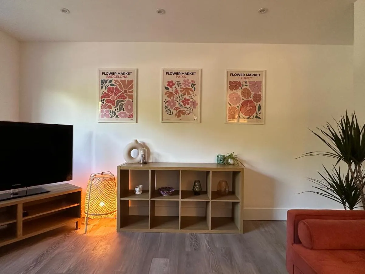 Image 5 of Battersea Park View Flat