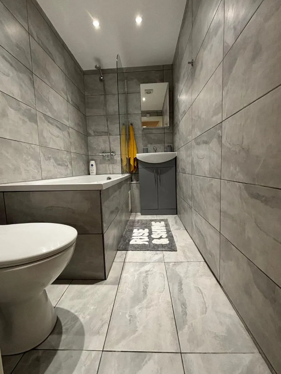 Image 5 of Beatiful 3 bedroom apartment near Tower Bridge