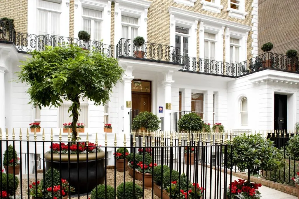 Image 1 of Beaufort House – Knightsbridge