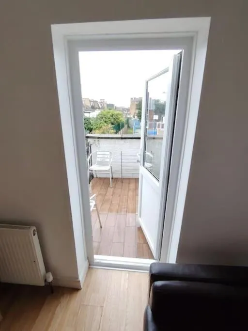 Image 5 of Beautiful 1 bedroom Flat in Fulham