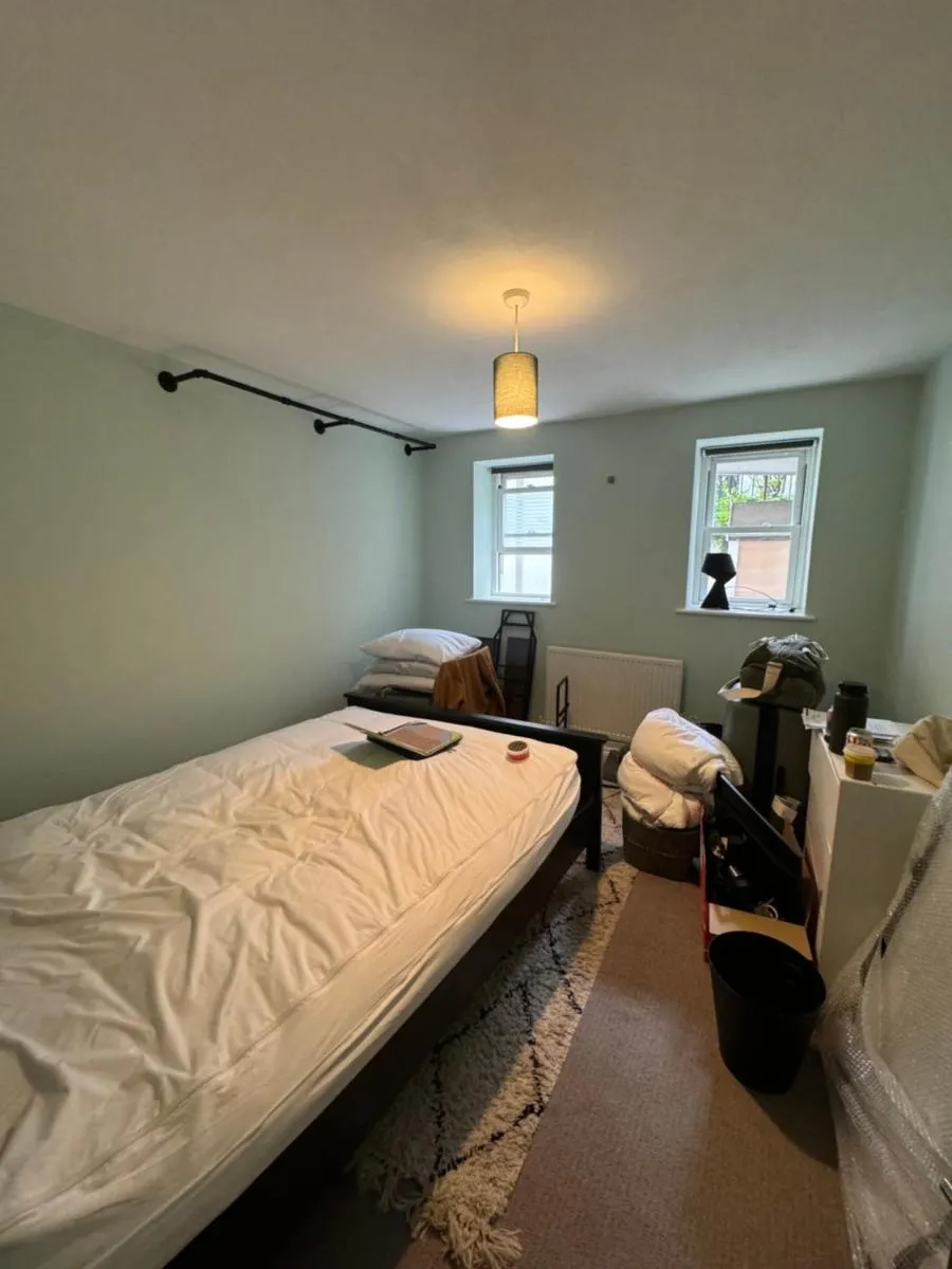 Image 3 of Beautiful 2BD Lower Level Flat with Patio, Angel