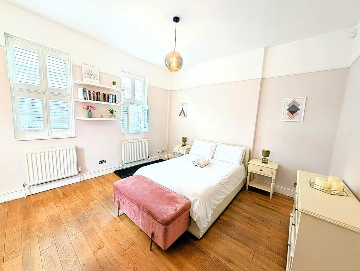 Image 5 of Beautiful 2Bed in Brixton