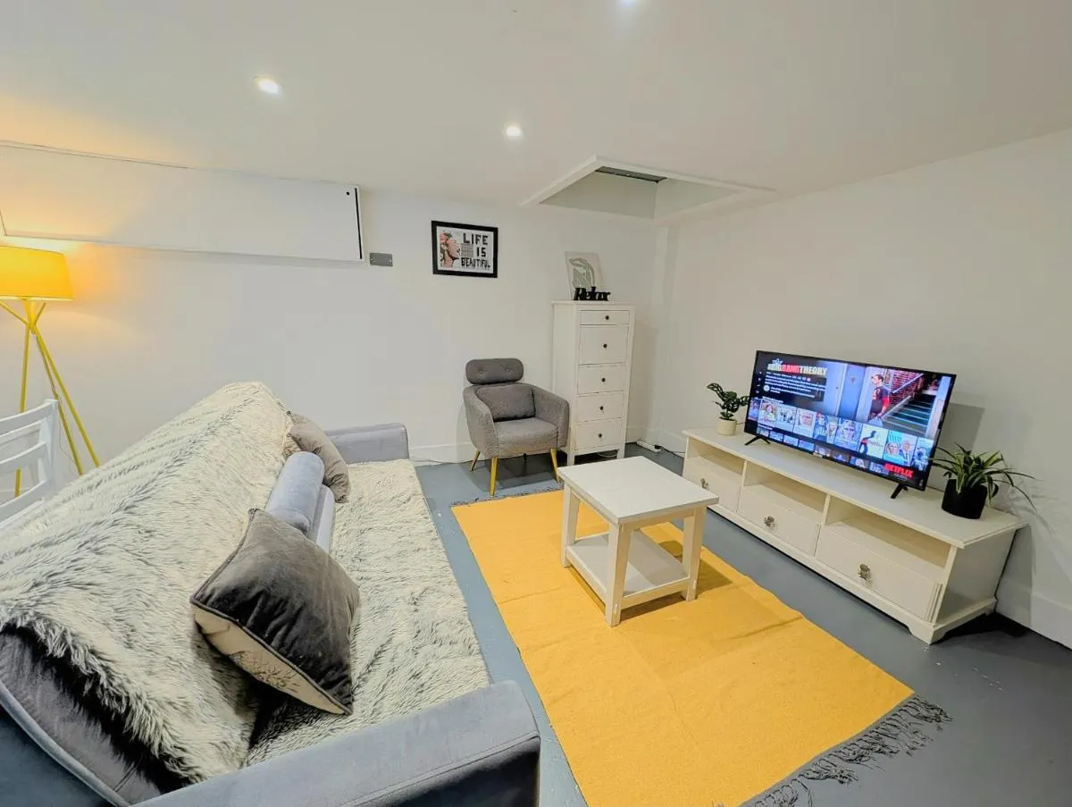 Image 4 of Beautiful 2Bed in Brixton