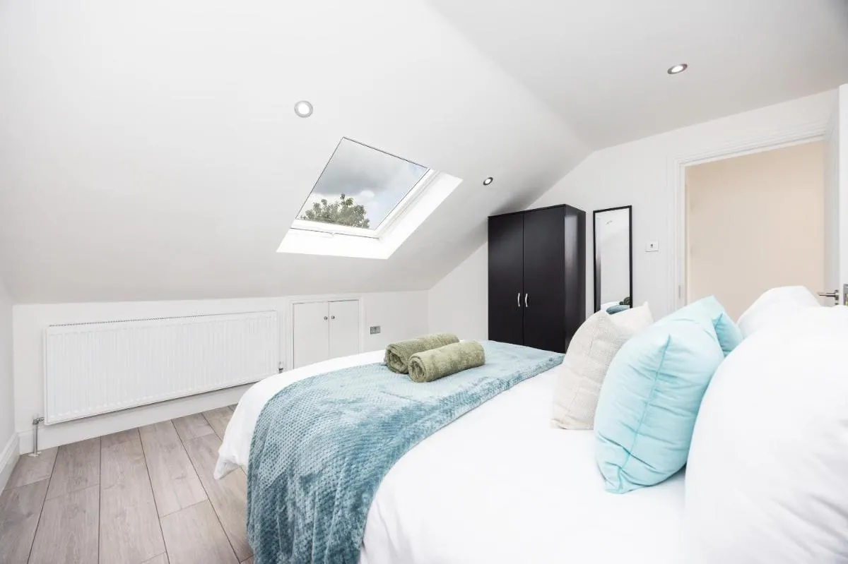 Image 4 of Beautiful 3-Bed Apartment in Shepherd’s Bush