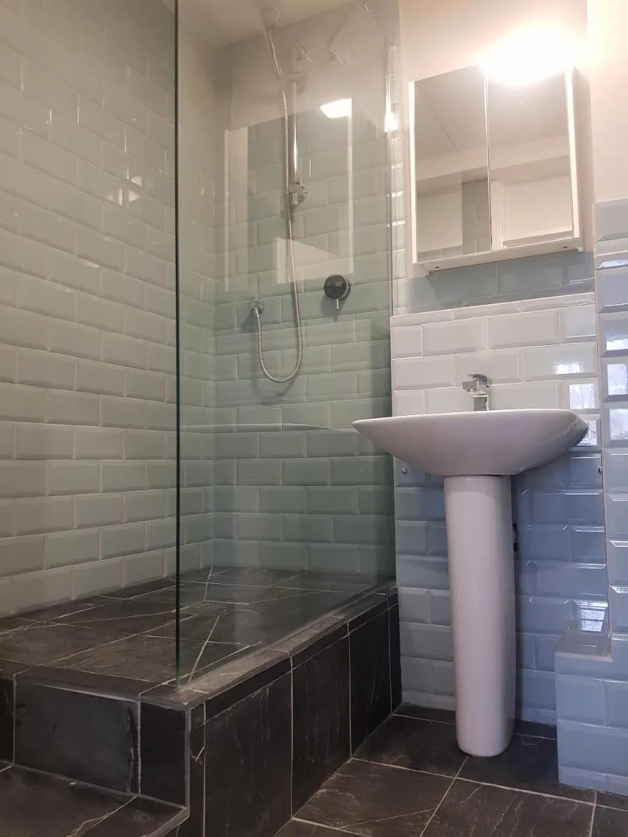 Image 4 of Beautiful 3-bedroom flat with stunning views