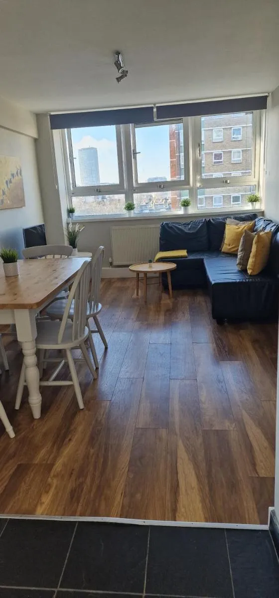 Image 3 of Beautiful 3-bedroom flat with stunning views