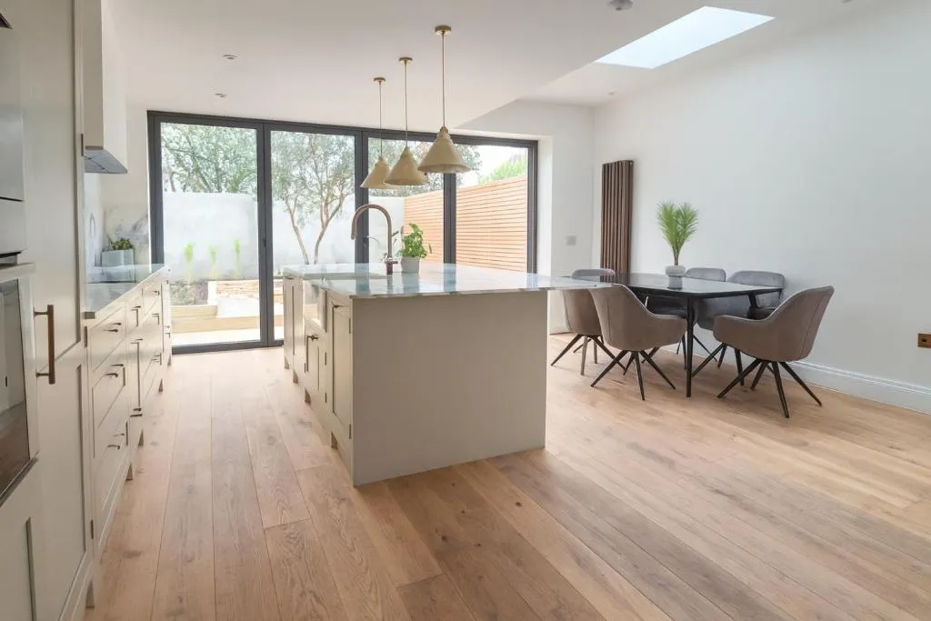 Image 1 of Beautiful Five-Bedroom House near Hammersmith