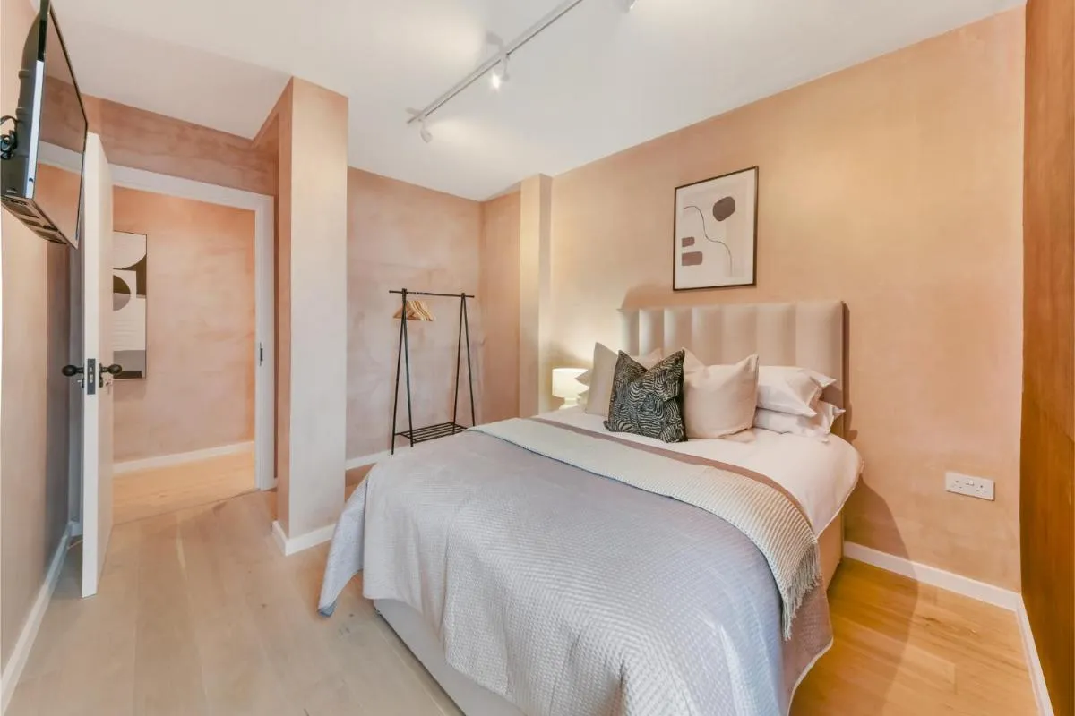 Image 3 of Beautiful Flat in Hipster Hackney Very Spacious!