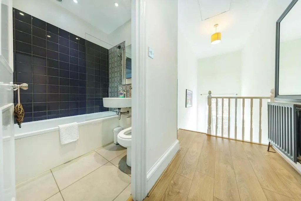 Image 3 of Beautiful Flat in Westminster