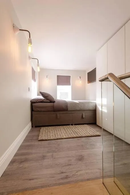 Image 4 of Beautiful Loft duplex 5 min to tube West Hampstead